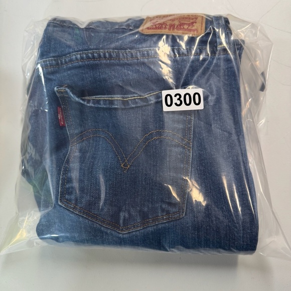 Levis Jeans Womens 30 Blue 505 Straight Mid Rise Medium Wash Stretch - Picture 13 of 13